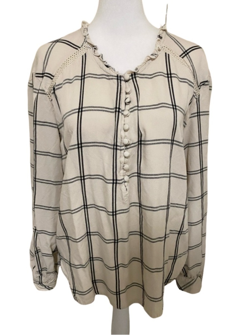 American Rag Cream Windowpane Button-Front Long-Sleeve Top. Size L.